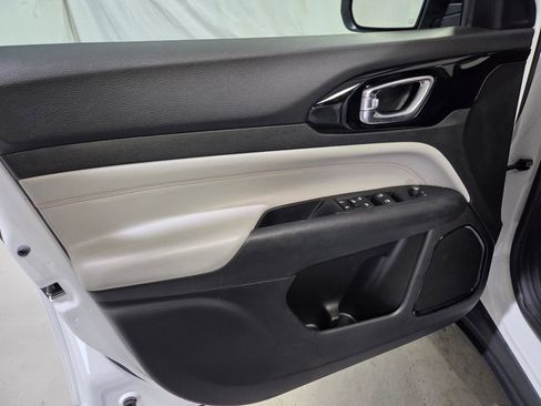 Certified 2022 Jeep Compass Limited AWD/4WD image 14