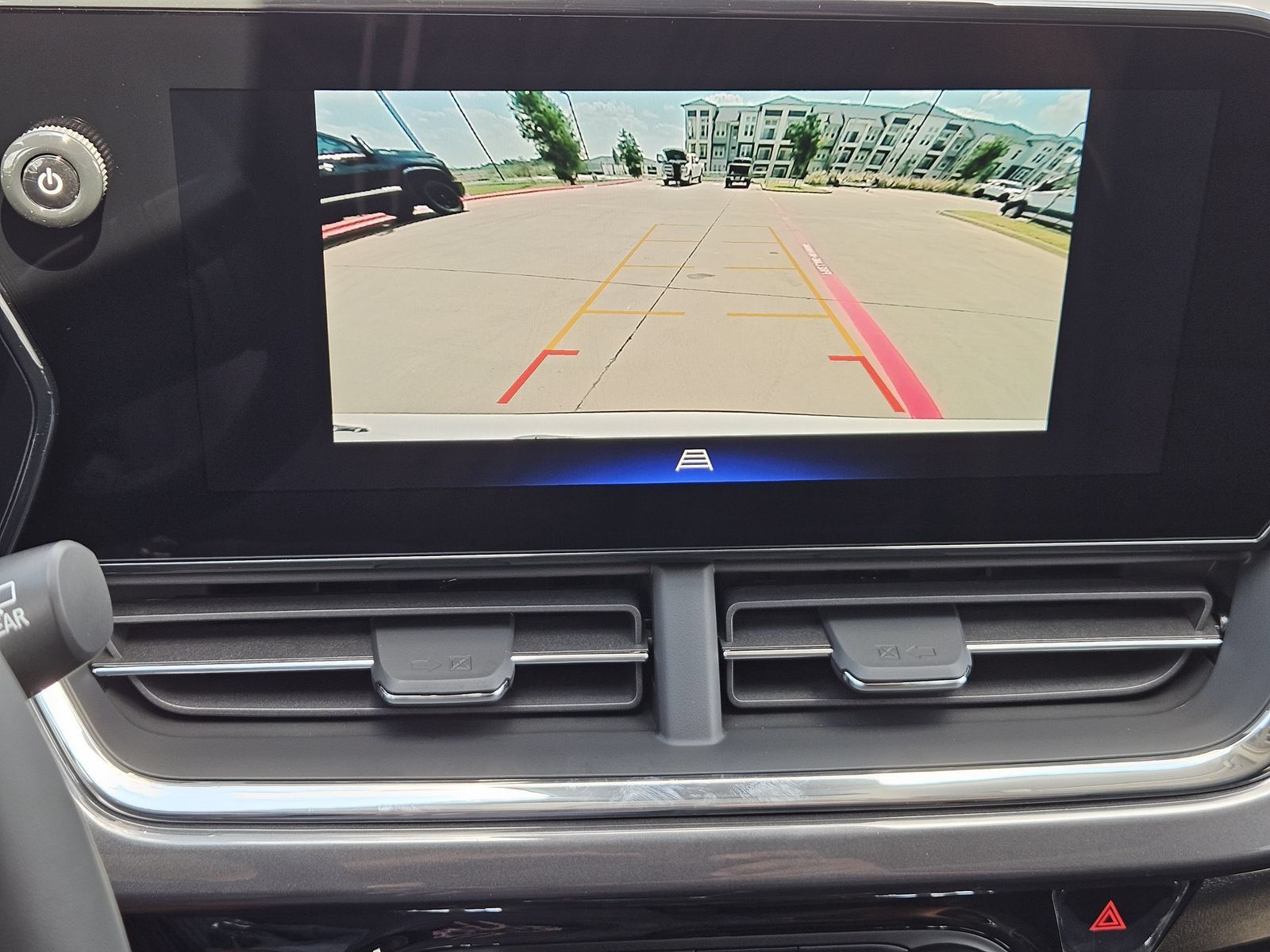 New 2026 Chevrolet Trax ACTIV w/ Sunroof Package FWD image 20