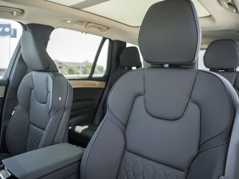 New 2027 Volvo XC90 B6 Plus AWD/4WD image 38