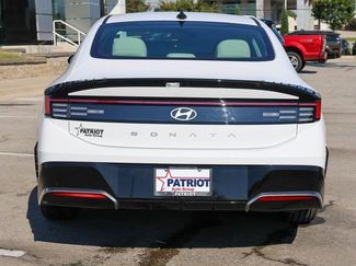 New 2026 Hyundai Sonata SEL video 4