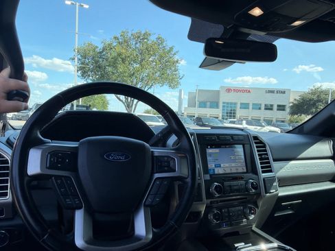 Used 2018 Ford F350 Platinum w/ Platinum Ultimate Package AWD/4WD image 7