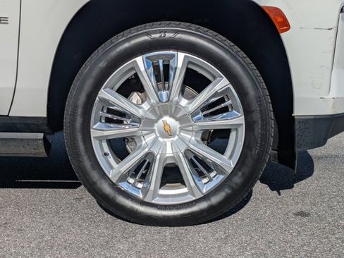 Used 2023 Chevrolet Tahoe High Country image 10