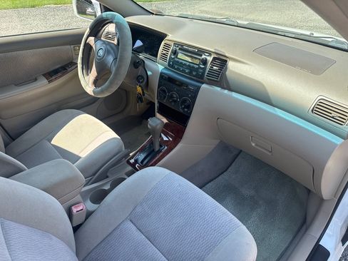 Used 2006 Toyota Corolla LE FWD image 25