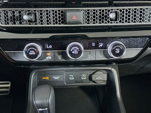 Used 2025 Honda Civic Sport image 23