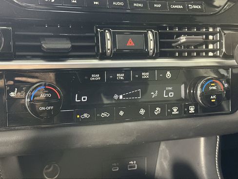 Used 2022 Nissan Pathfinder SL w/ Cargo Package image 23