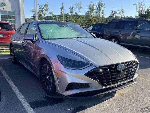 Used 2021 Hyundai Sonata Limited FWD image 1