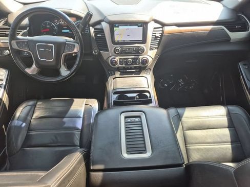 Used 2018 GMC Yukon Denali w/ Denali Ultimate Package AWD/4WD image 29
