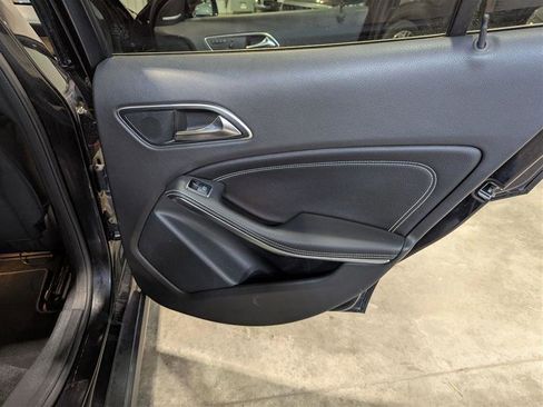 Used 2015 Mercedes-Benz GLA 250 4MATIC image 17