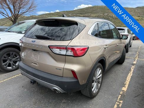 Used 2021 Ford Escape Titanium w/ Titanium Elite Package AWD/4WD image 5