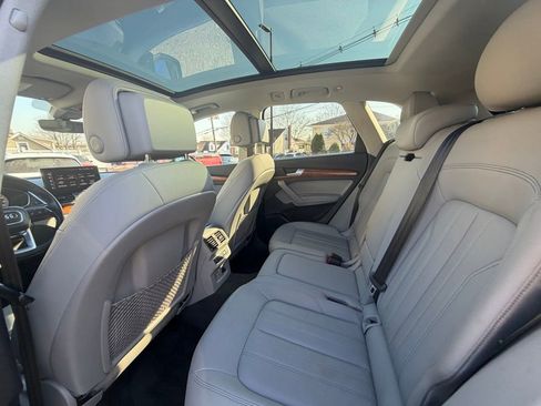Used 2021 Audi Q5 2.0T Premium Plus AWD/4WD image 16