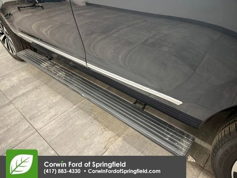 Used 2024 Lincoln Navigator Reserve image 34