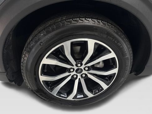 Used 2025 Ford Explorer ST-Line w/ Premium Package RWD image 87