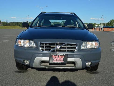 Used 2005 Volvo XC70 AWD/4WD image 2