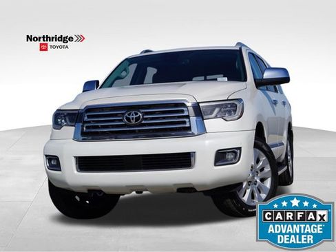 Used 2019 Toyota Sequoia Platinum w/ Carpet Mat Package (TMS) AWD/4WD image 1