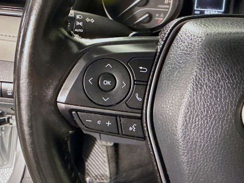 Used 2023 Toyota Camry SE w/ Convenience Package image 14