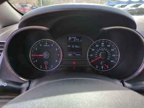 Used 2018 Kia Forte LX image 19