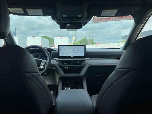 New 2026 Ford Explorer Platinum RWD image 23