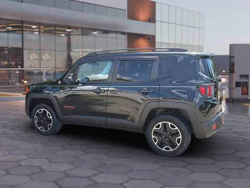 Used 2017 Jeep Renegade Trailhawk AWD/4WD image 5