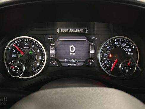 Used 2019 RAM 1500 Big Horn AWD/4WD image 16
