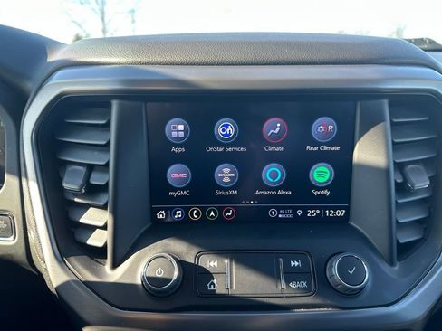 Used 2023 GMC Acadia AT4 image 23