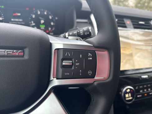 New 2026 Land Rover Discovery S AWD/4WD image 21