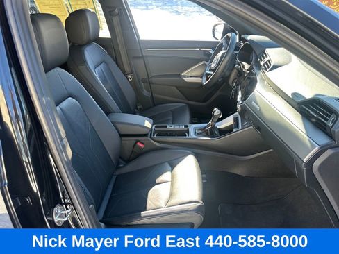 Used 2025 Audi Q3 2.0T Premium image 11