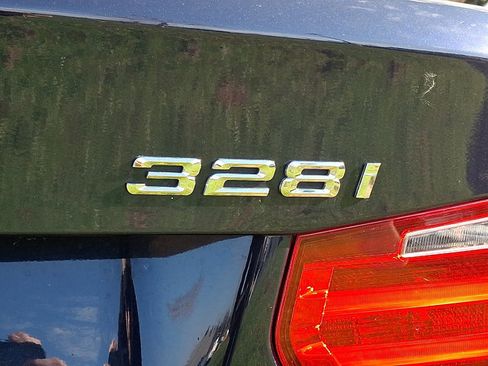 Used 2015 BMW 328i xDrive Sedan image 10