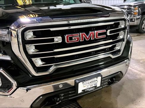 Used 2020 GMC Sierra 1500 SLT w/ SLT Premium Plus Package AWD/4WD image 11