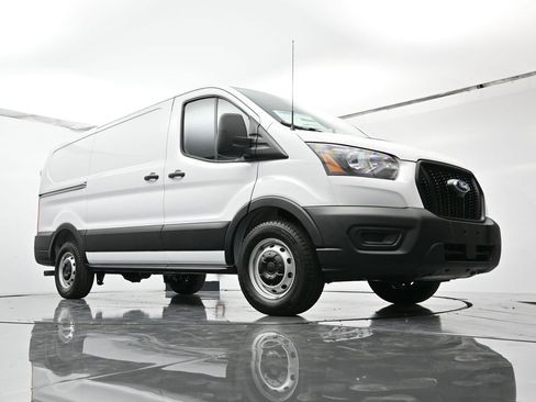 New 2025 Ford Transit 150 Low Roof RWD image 34