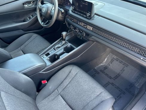 Certified 2025 Honda Accord LX image 31