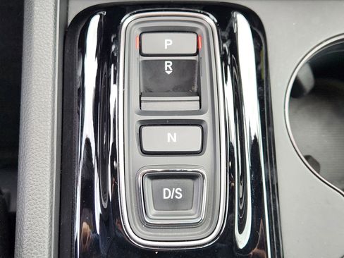 Certified 2025 Honda Pilot TrailSport image 12