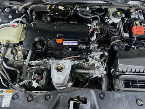 Used 2021 Honda Civic Sport image 31