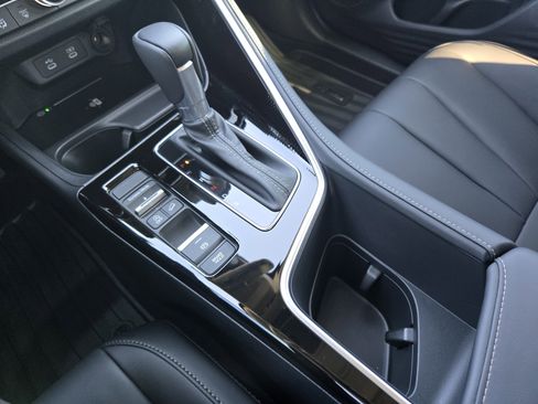 Certified 2025 Acura ADX Base image 25