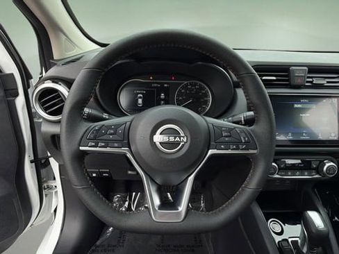 Used 2025 Nissan Versa SR w/ Trunk Package FWD image 12