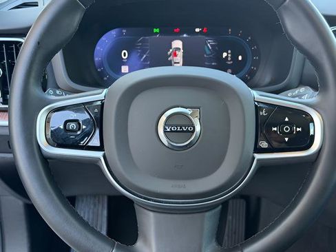Used 2025 Volvo V60 B5 Cross Country Plus image 13