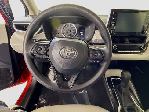 Used 2021 Toyota Corolla LE w/ LE Convenience Package image 13