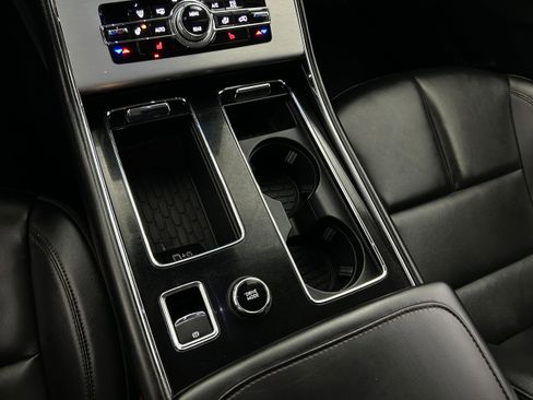 Used 2023 Lincoln Aviator AWD image 10