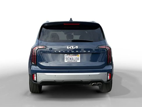 Used 2023 Kia Telluride EX image 4