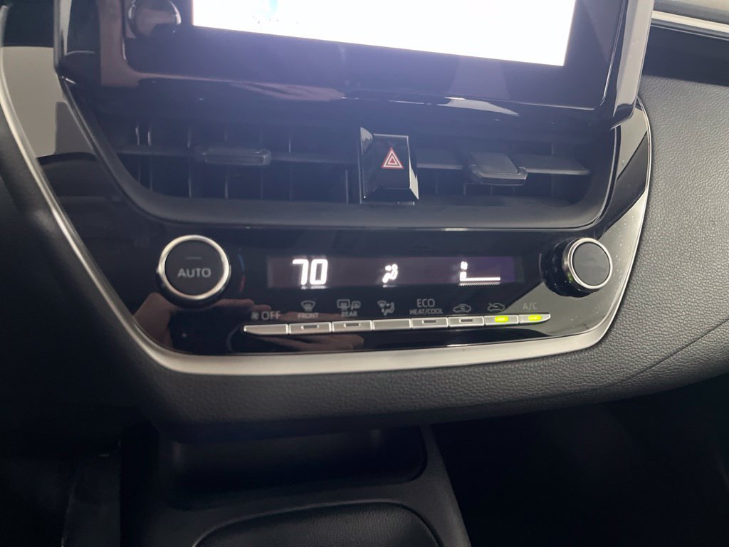 Used 2026 Toyota Corolla LE FWD image 68
