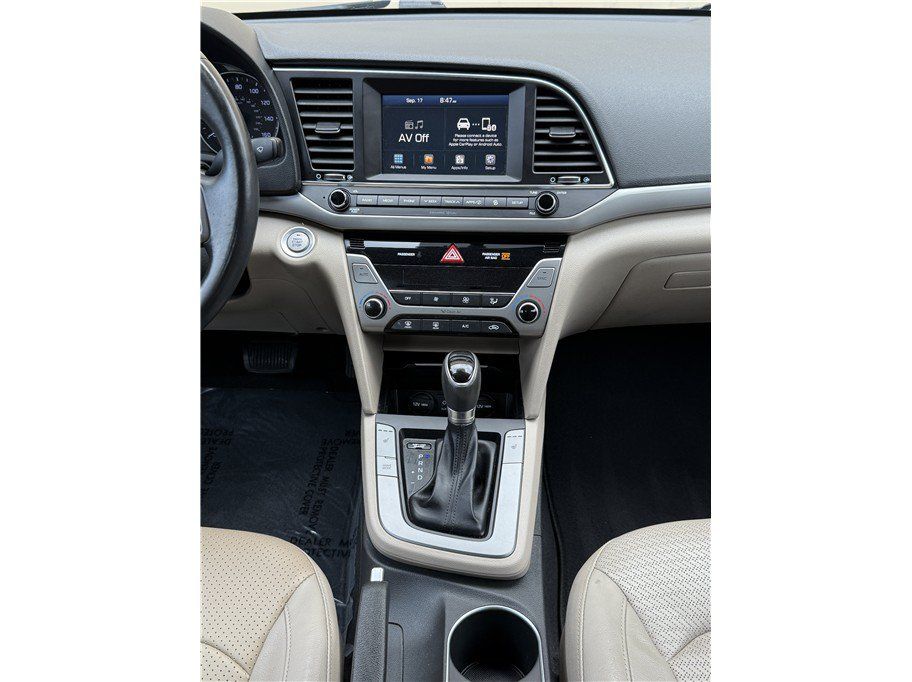Used 2017 Hyundai Elantra Limited FWD image 16