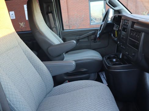 Used 2024 Chevrolet Express 3500 LT w/ LT Preferred Equipment Group image 20