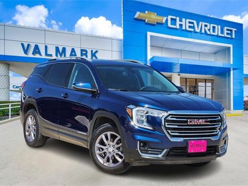 Used 2023 GMC Terrain SLT image 1