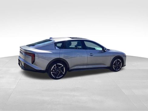 Used 2025 Kia K4 GT-Line w/ GT-Line Premium Package FWD image 7