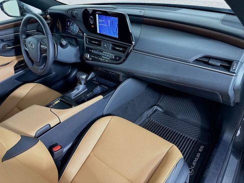 Used 2025 Lexus ES 350 w/ Premium Package FWD image 30