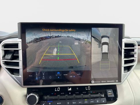 Used 2023 Toyota Tundra Capstone AWD/4WD image 25