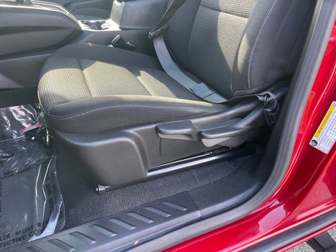 Used 2024 GMC Canyon Elevation w/ Convenience Package image 13