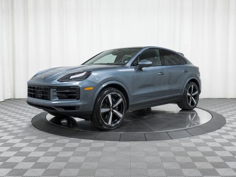 New 2026 Porsche Cayenne Coupe AWD/4WD image 1
