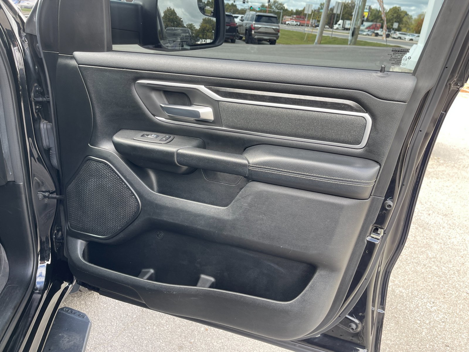 Used 2020 RAM 1500 Big Horn AWD/4WD image 19