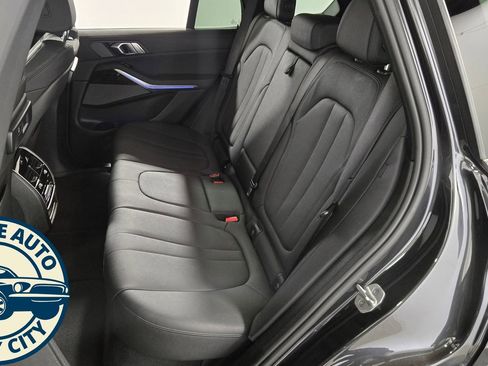 Used 2021 BMW X5 xDrive40i w/ Premium Package AWD/4WD image 26