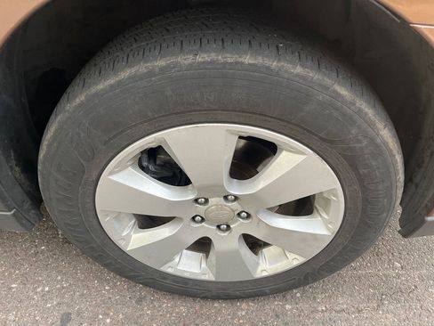 Used 2011 Subaru Outback 2.5i Premium w/ All-Weather Pkg image 21